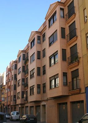 Edificio viviendas y locales en Burriana - Tecniobra